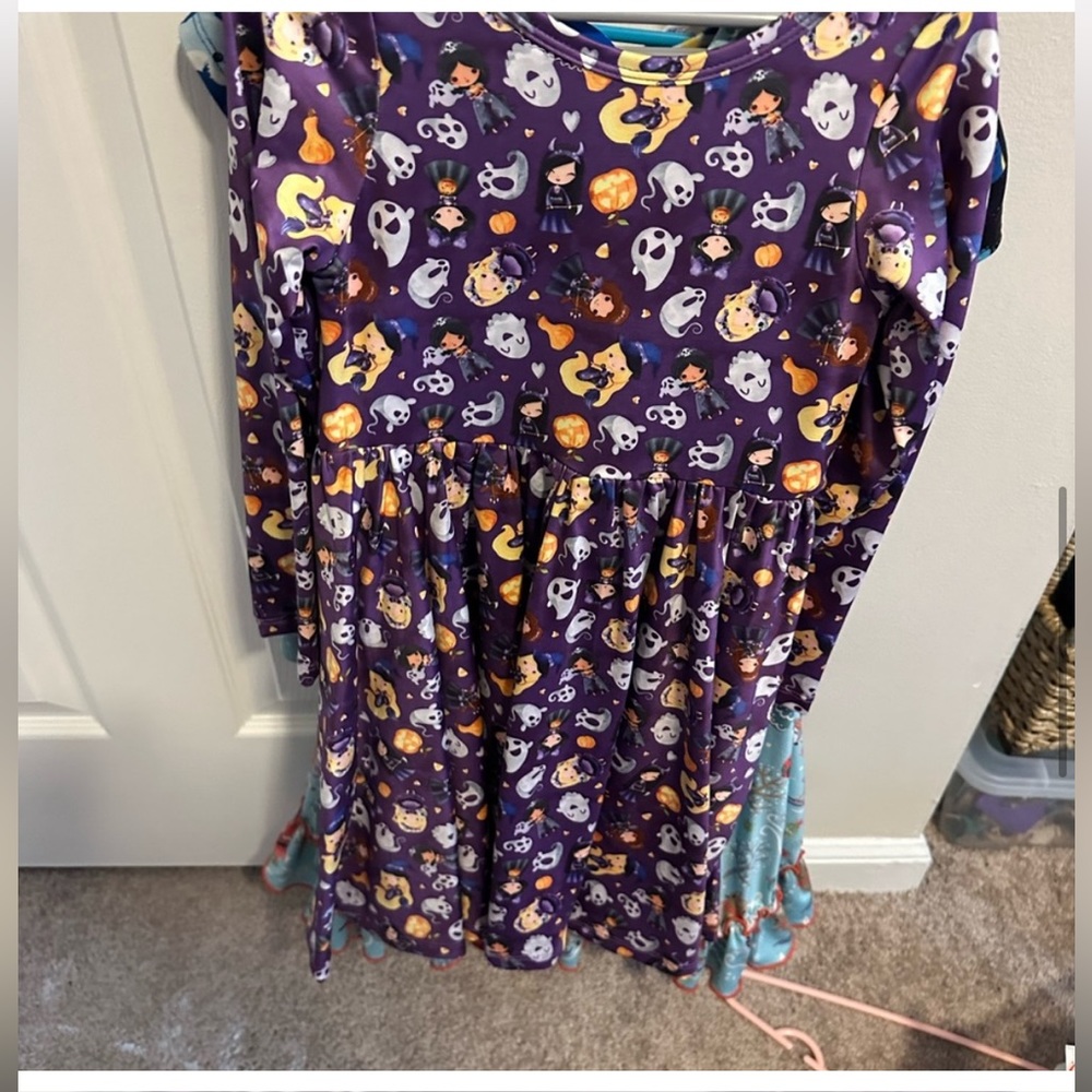 Bundle $25 size 5/6 both Charlies Project